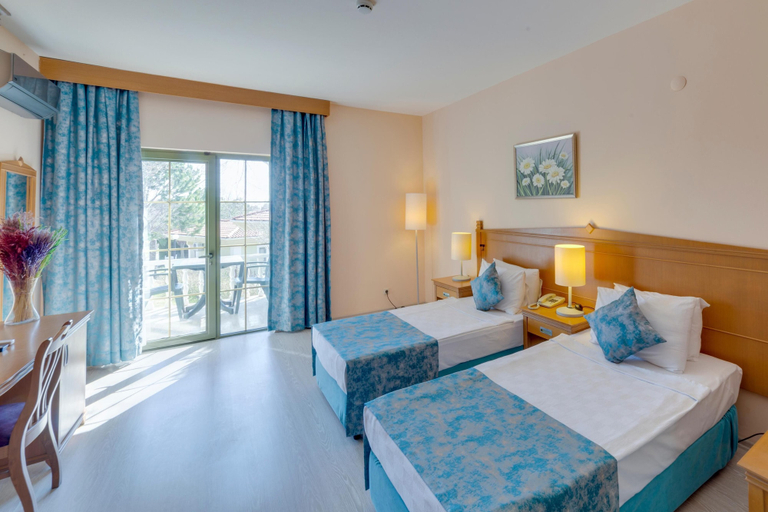 Bedroom 4, Anadolu Hotels Didim Club, Didim