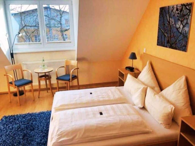Bedroom 2, Bernsteinsee Hotel & Ferien by Palette Resorts, Gifhorn