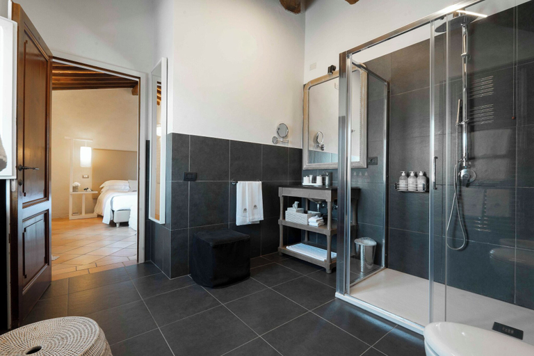 Bathroom 5, Locanda le Piazze, Siena