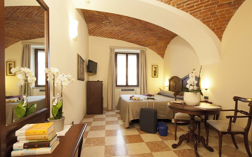 Bedroom 3, Albergo dell'Agenzia, Cuneo