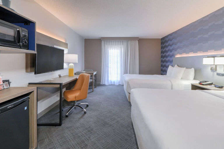Bedroom 4, Comfort Inn & Suites At Dollywood Lane, Sevier