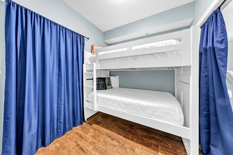 Bedroom 3, Majestic Beach Towers 1-1803, Bay