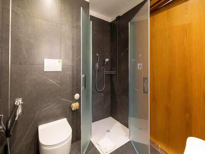 Bathroom 5, B&B Hotel Roma Tuscolana San Giovanni, Roma