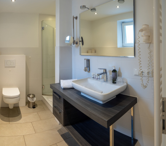 Bathroom 5, Lieblingsplatz Hotel Seedeich, Ostholstein