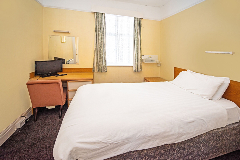 Bedroom 2, The Sherwood Palm Hotel, Torquay Beach, Torbay