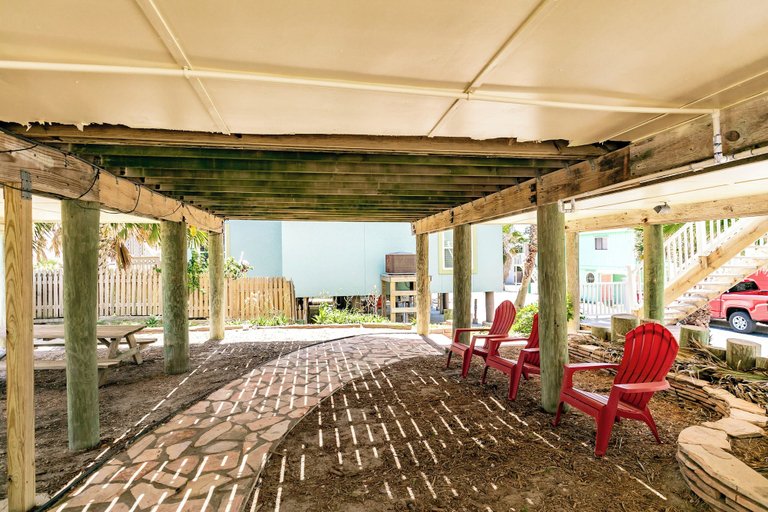 Food & Drinks, Port-A-Way by Silver Sands Vacation Rentals, Nueces