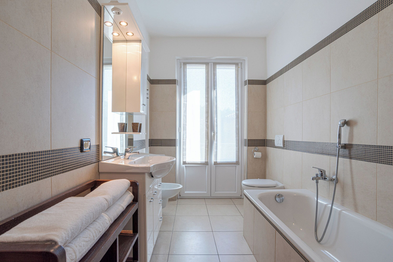 Bathroom 3, Villa Tremezzo, Como