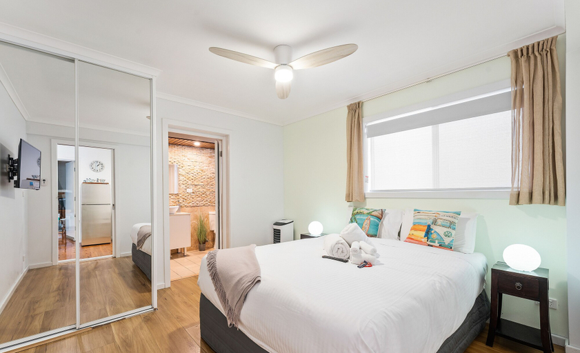 Bedroom 3, Southview Boutique Guest House, Wollongong - Inner