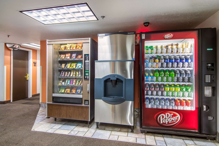 Food & Drinks 5, Motel 6 The Dalles, OR, Wasco