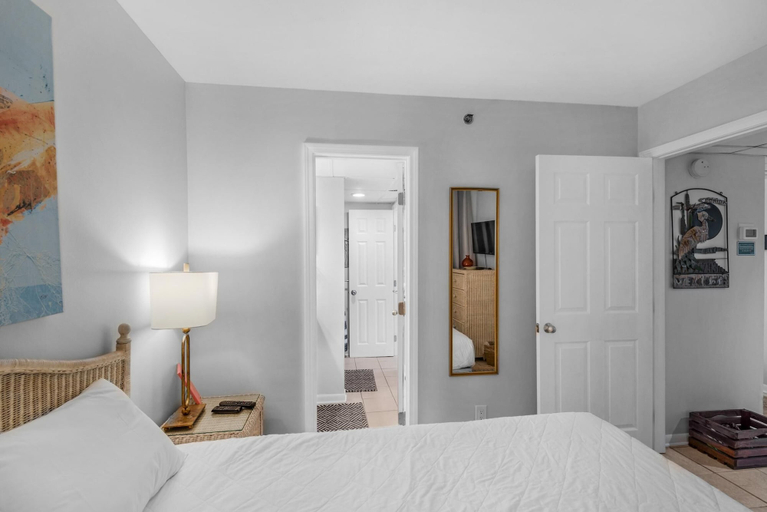 Bedroom 2, Sunbird 609e, Bay