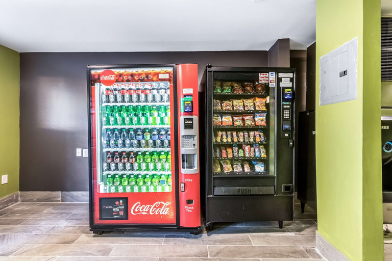 Food & Drinks 5, Studio 6 Extended Stay - Savannah, GA, Chatham