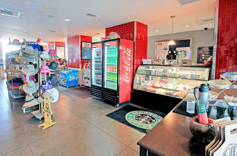 Food & Drinks 5, Majestic Beach Towers 2-1509, Bay