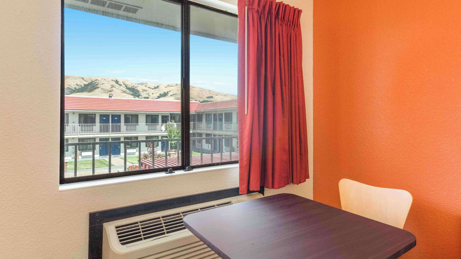 Others 5, Motel 6 Fremont South, Alameda