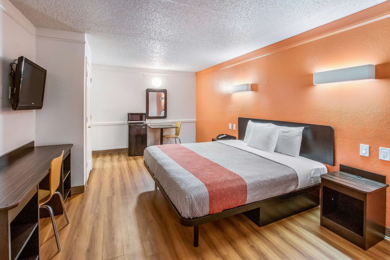 Bedroom 3, Motel 6 Euless, TX - DFW West, Tarrant
