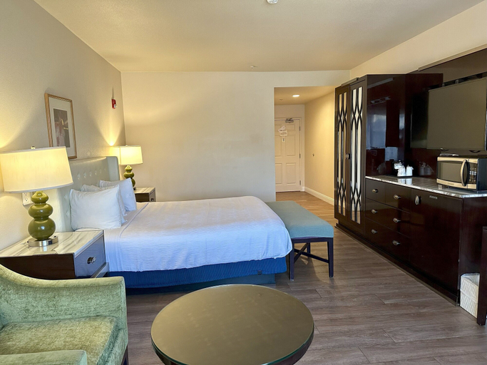 Bedroom 3, Rocklin Park Hotel, Trademark Collection by Wyndham, Placer
