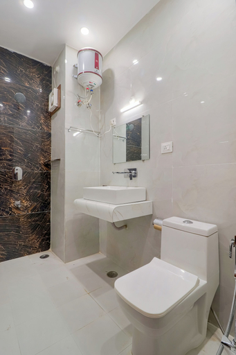 Bathroom 4, Shriji Hotel, Dehradun