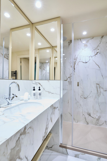 Bathroom 4, Hotel Prince De Conti, Paris