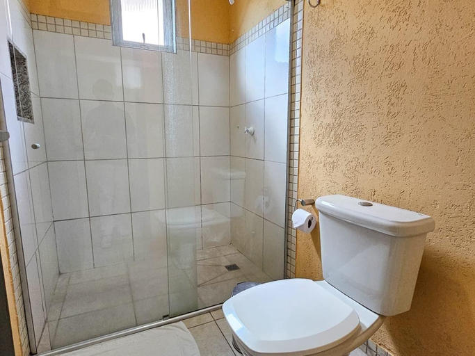 Bathroom 3, Pantanal Hotel, Miranda