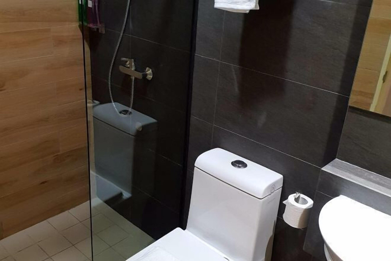 Bathroom 3, Qlio Hotel, Kuala Muda