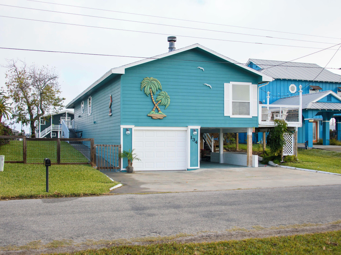 Exterior & Views 2, Palm Tiki by Miss Kitty’s, Aransas