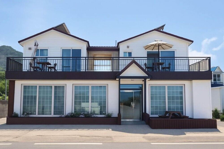 Exterior & Views, Taeyoung Pension, Pohang