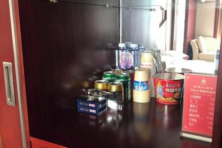 Others 3, Jinyuan Hotel, Longnan