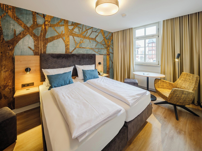 Bedroom 3, Goldener Engel Hotel - Restaurant, Bergstraße