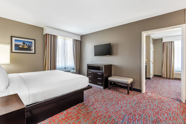 Bedroom 3, Comfort Inn & Suites North Charleston - Northwoods, Charleston