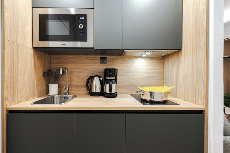 Others 5, Feelathome Ventas Suites, Madrid