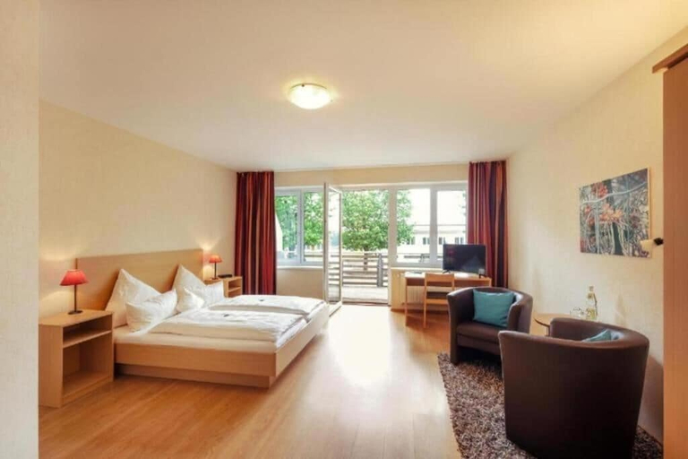 Bedroom 3, Bernsteinsee Hotel & Ferien by Palette Resorts, Gifhorn