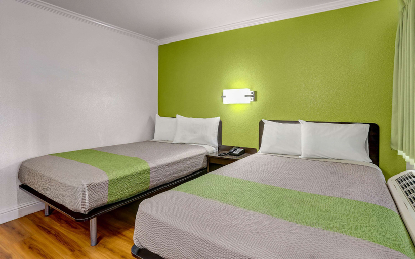 Bedroom 3, Motel 6 King City, CA, Monterey