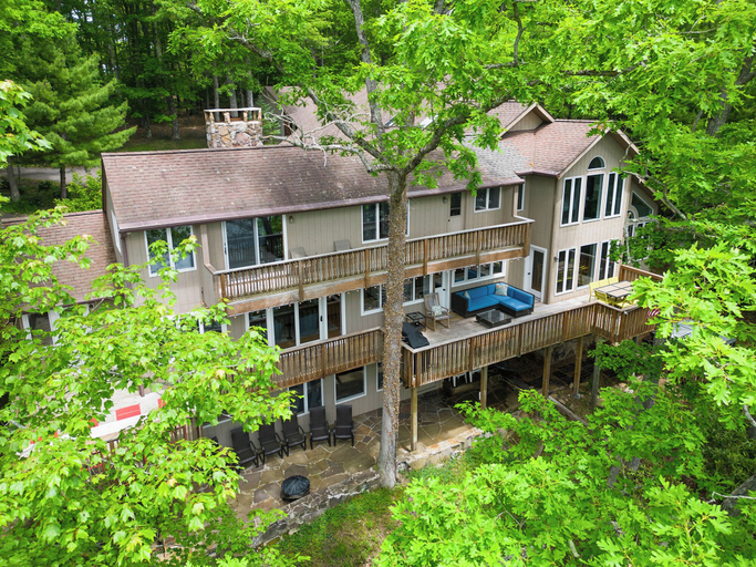 Exterior & Views, Alpine Cove by Taylor Made Deep Creek, Garrett