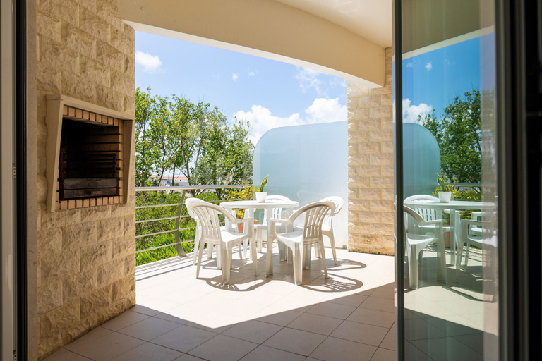 Room 3, Blue Beach by Acasadascasas, Mafra