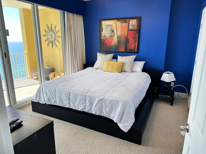 Bedroom 2, Emerald Isle Resort 1903, Bay