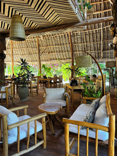 Food & Drinks 4, Villa Unaweza, Kaskazini 'A'