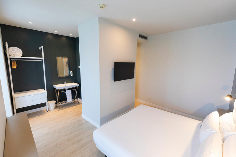 Bedroom 5, Urban Sea Atocha 113, Madrid