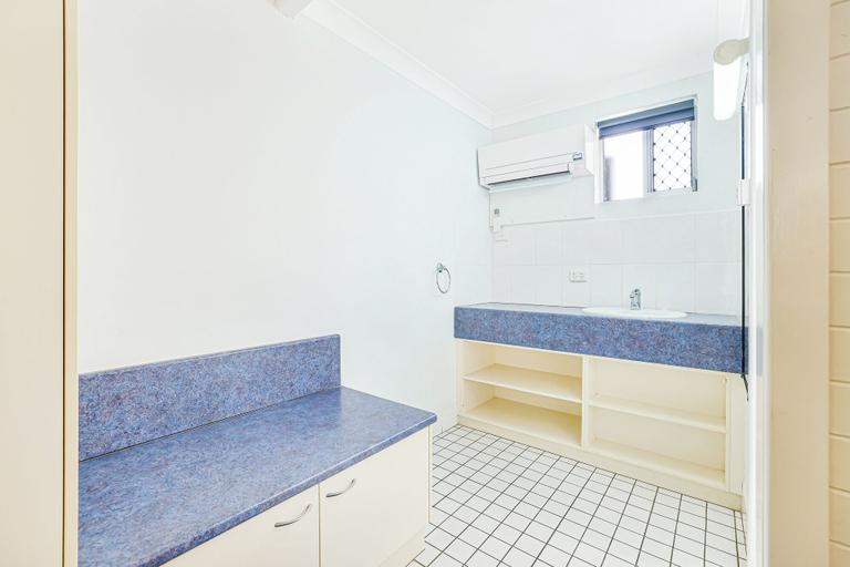 Bathroom 5, Acacia Motor Inn, Bundaberg