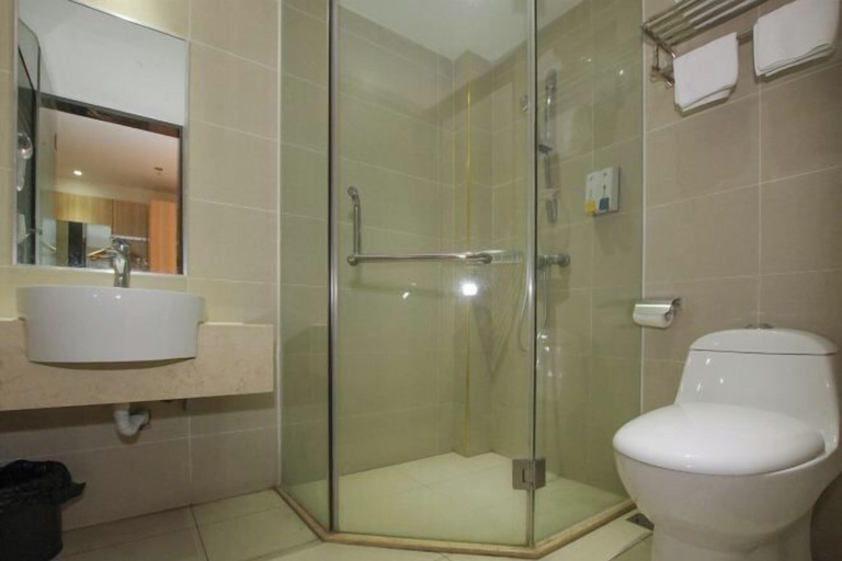 Bathroom 2, Chengxi Express Hotel, Guilin