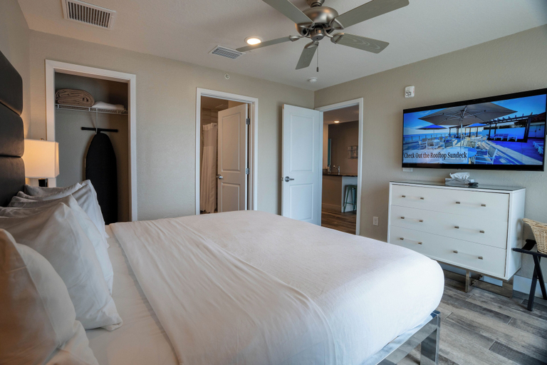 Bedroom 4, Barefoot Beach Club, Pinellas