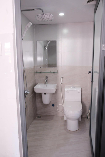 Bathroom 2, 5H homestay, Huế