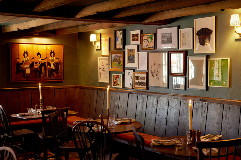 Food & Drinks 4, The Queen's Head, Wiltshire