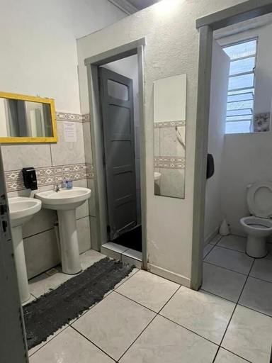 Bathroom 4, Pousada&Hostel Bahia, Porto Alegre