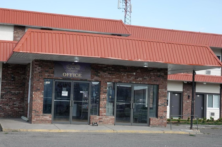 Exterior & Views 2, Nights Inn, Cariboo