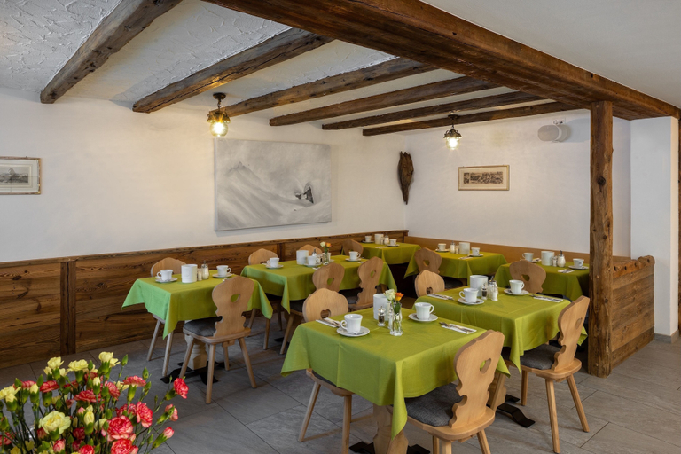Food & Drinks 5, Hotel Antika, Visp
