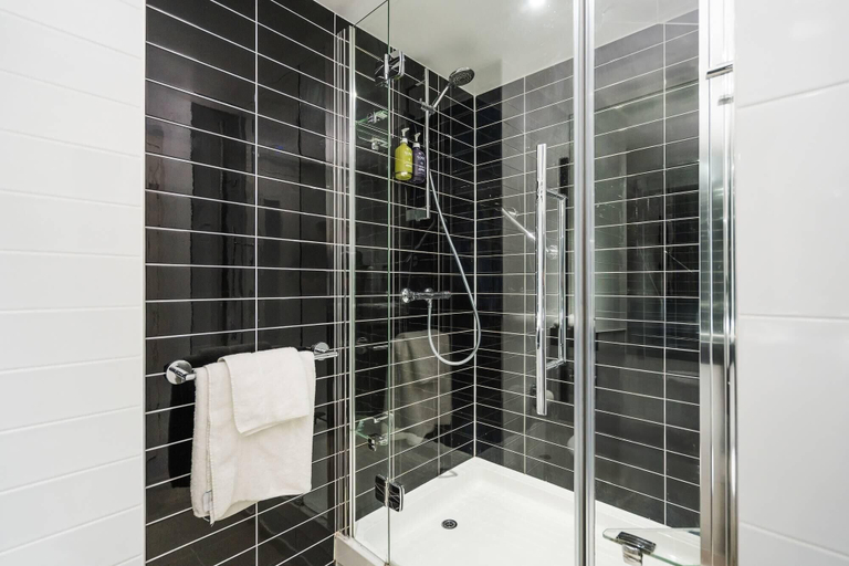 Bathroom 2, B&B Hotel Cambridge South, Cambridgeshire