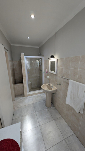 Bathroom 4, Amarachi Guesthouse, Swakopmund