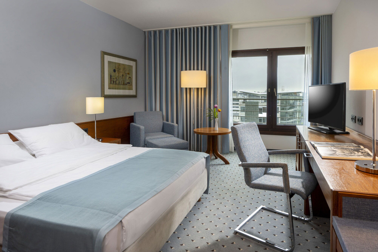 Bedroom 4, Maritim Hotel Darmstadt, Darmstadt