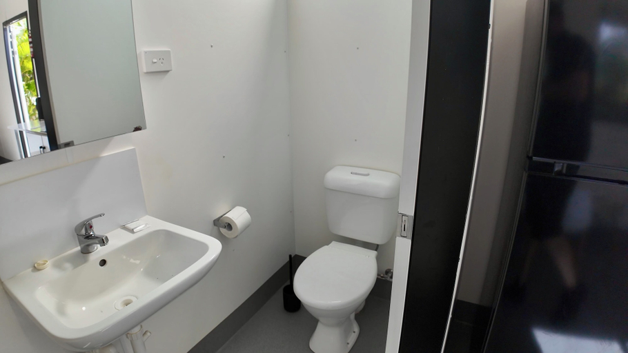 Bathroom 3, Bundaberg Park Village, Bundaberg