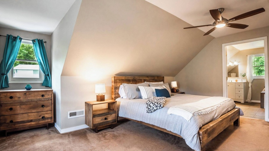 Bedroom 2, Hickory Nut Hideaway by Avantstay Mountain Views, Henderson