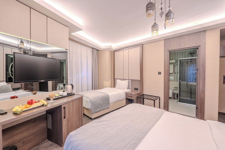 Bedroom 2, Best Garden Hotel, Fatih